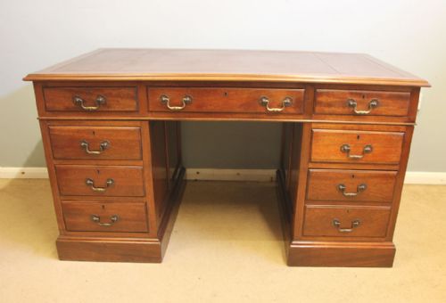 ANTIQUE MAHOGANY KNEE HOLE PEDESTAL WRITING DESK