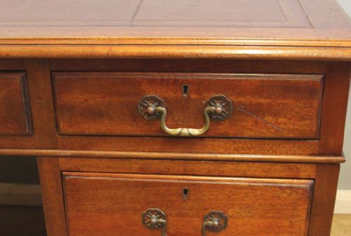 ANTIQUE MAHOGANY KNEE HOLE PEDESTAL WRITING DESK - ADDITIONAL PHOTO 11
