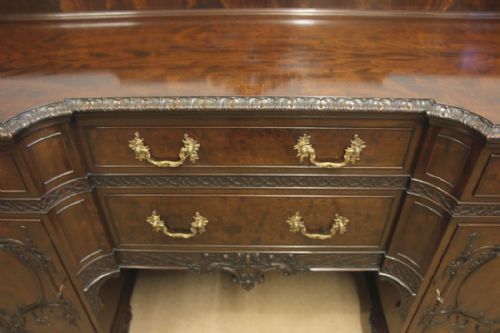 QUALITY ANTIQUE MAHOGANY CHIPPENDALE STYLE SIDEBOARD - ADDITIONAL PHOTO 5