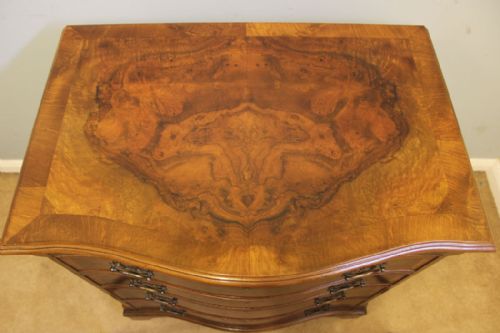 ANTIQUE BURR WALNUT CHEST OF FOUR DRAWERS - ADDITIONAL PHOTO 2