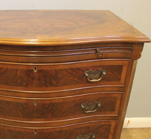 ANTIQUE BURR WALNUT CHEST OF FOUR DRAWERS - ADDITIONAL PHOTO 5