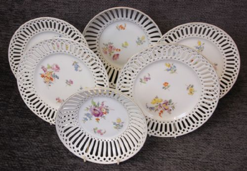 ANTIQUE PART DESSERT SET RIBBON CABINET PLATES DISHES - ADDITIONAL PHOTO 1