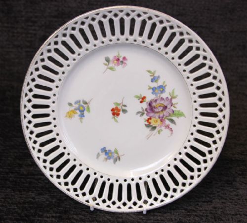 ANTIQUE PART DESSERT SET RIBBON CABINET PLATES DISHES - ADDITIONAL PHOTO 3