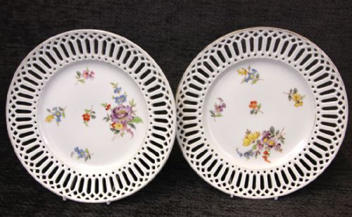 ANTIQUE PART DESSERT SET RIBBON CABINET PLATES DISHES - ADDITIONAL PHOTO 4