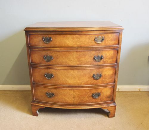 ANTIQUE BURR WALNUT BOW FRONTED CHEST OF DRAWERS - ADDITIONAL PHOTO 11