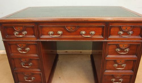 ANTIQUE MAHOGANY EDWARDIAN KNEEHOLE PEDESTAL WRITING DESK - ADDITIONAL PHOTO 3