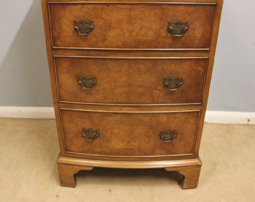 ANTIQUE BURR WALNUT BOW FRONT CHEST OF DRAWERS - ADDITIONAL PHOTO 4