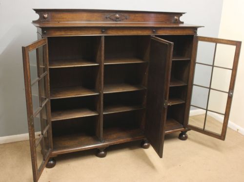 ANTIQUE OAK BOOKCASE - ADDITIONAL PHOTO 1