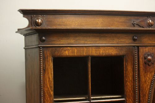 ANTIQUE OAK BOOKCASE - ADDITIONAL PHOTO 4