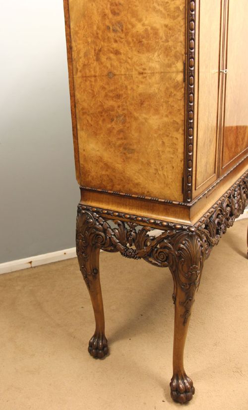ANTIQUE BURR WALNUT THREE DOOR SIDE CABINET - ADDITIONAL PHOTO 6