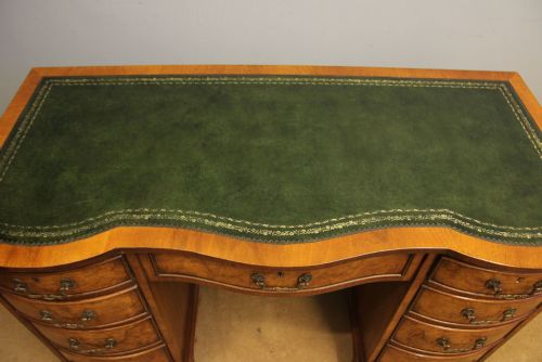 ANTIQUE BURR WALNUT KNEE HOLE PEDESTAL WRITING DESK - ADDITIONAL PHOTO 2