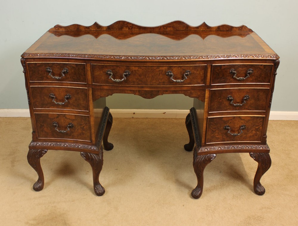 Antique Burr Walnut Kneehole Dressing Table, 