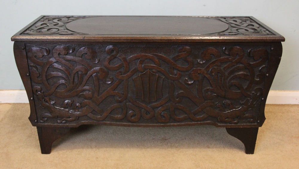 Antique Oak Arts and Crafts Small Coffer Chest