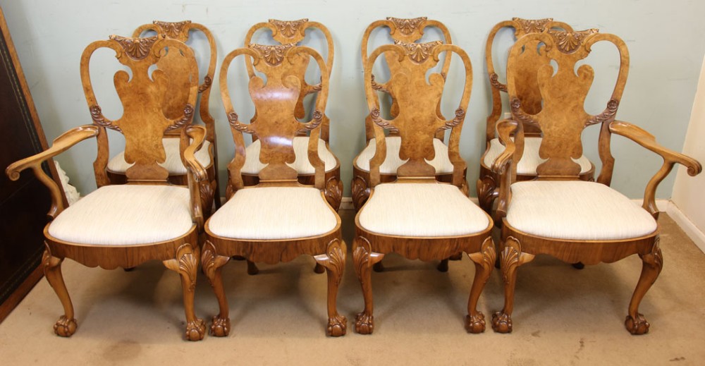 Quality Antique Set Eight Queen Anne Style Walnut Dining Chairs.