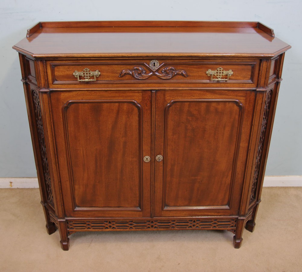 Quality Antique Mahogany Chiffonier Sideboard Base