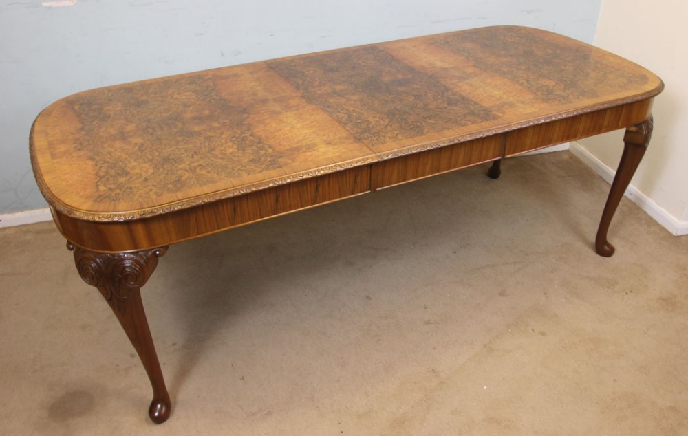 Burr Walnut Queen Anne Style Extending Dining Table