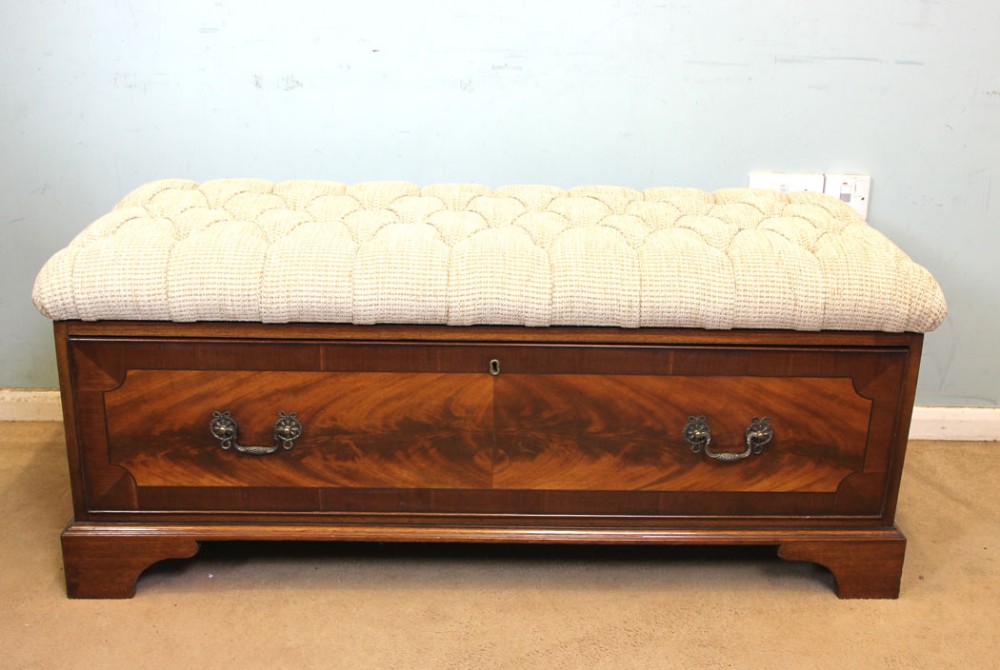 Antique Mahogany Ottoman Window Seat