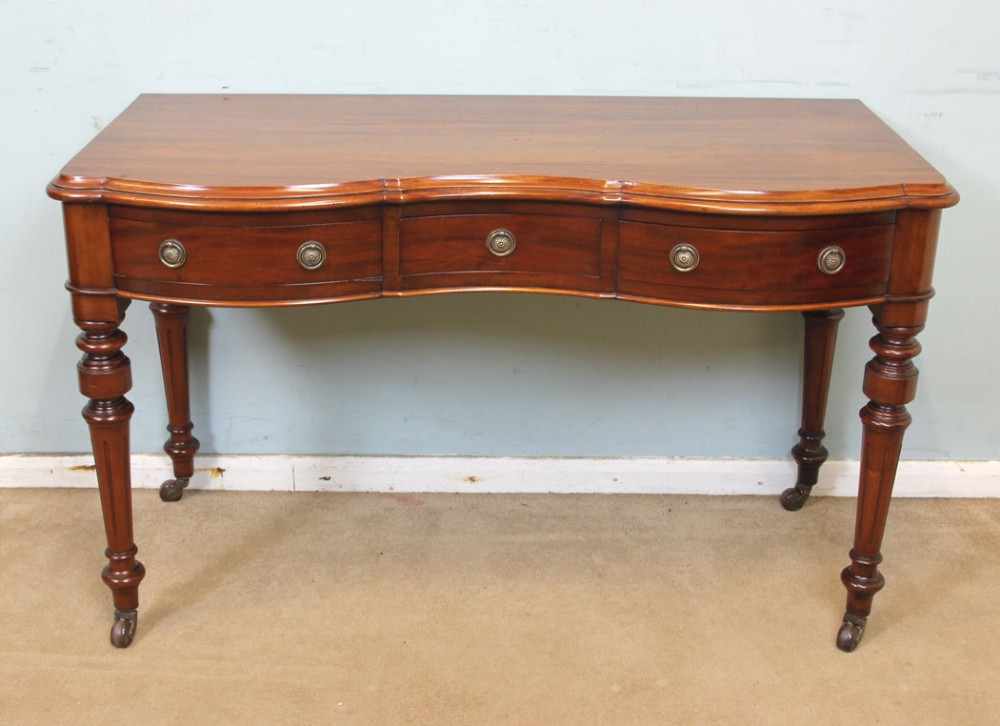 Antique Victorian Mahogany Shaped Side Table