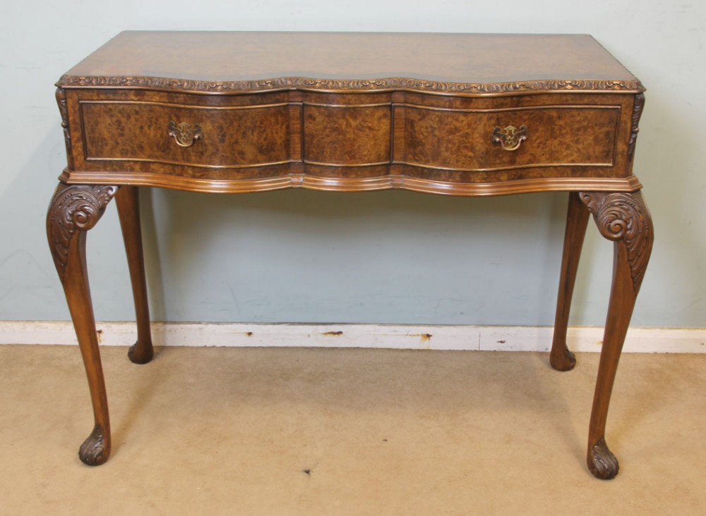 Serpentine Front Burr Walnut Side Table