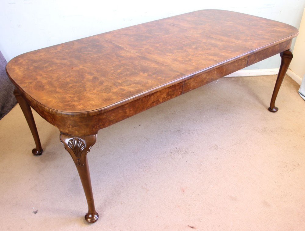 Quality Antique Burr Walnut Extending Dining Table