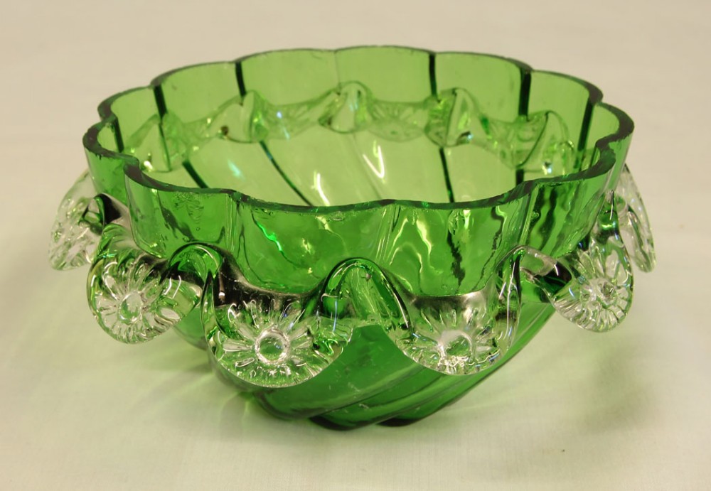 Antique Victorian Green Glass Frilled Bowl.