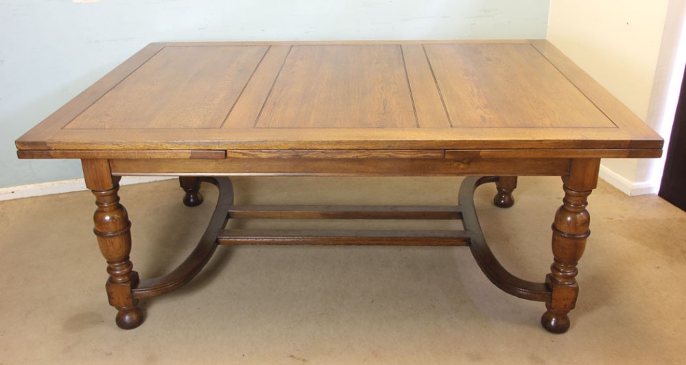 Large Antique Oak Extending Drawleaf Dining Table
