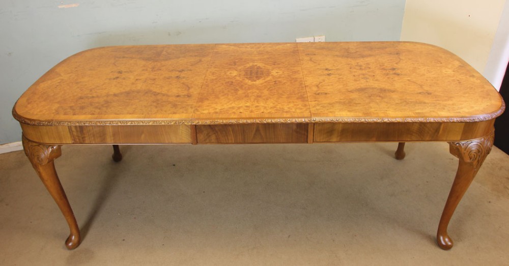 Burr Walnut Queen Anne Style Extending Dining Table