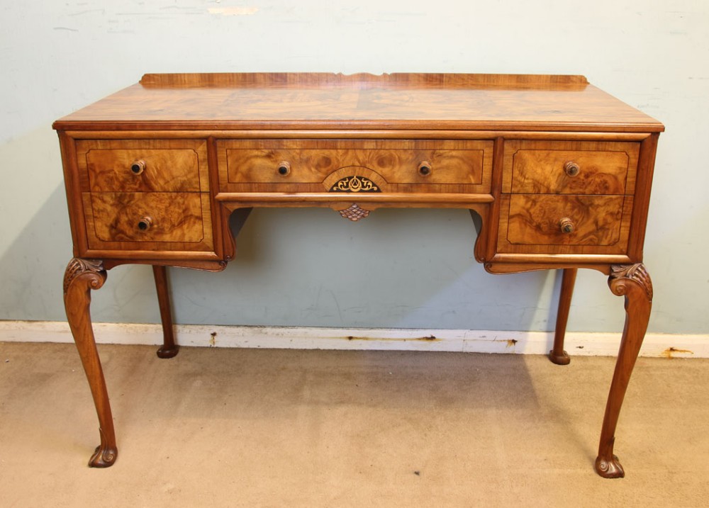 Quality Burr Walnut Writing Table 