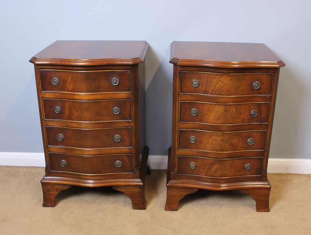 Pair Mahogany Bedside Chest of Drawers, 