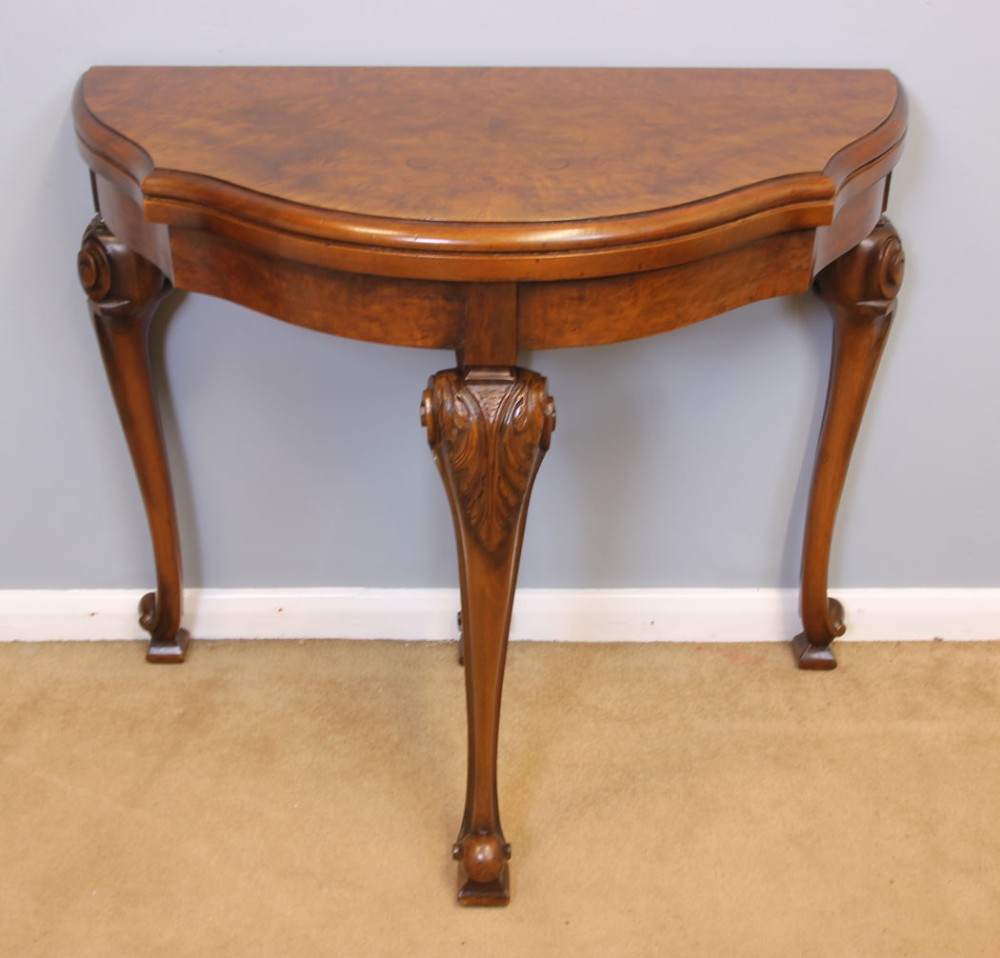 Antique Burr Walnut Card Games Table Side Table. 
