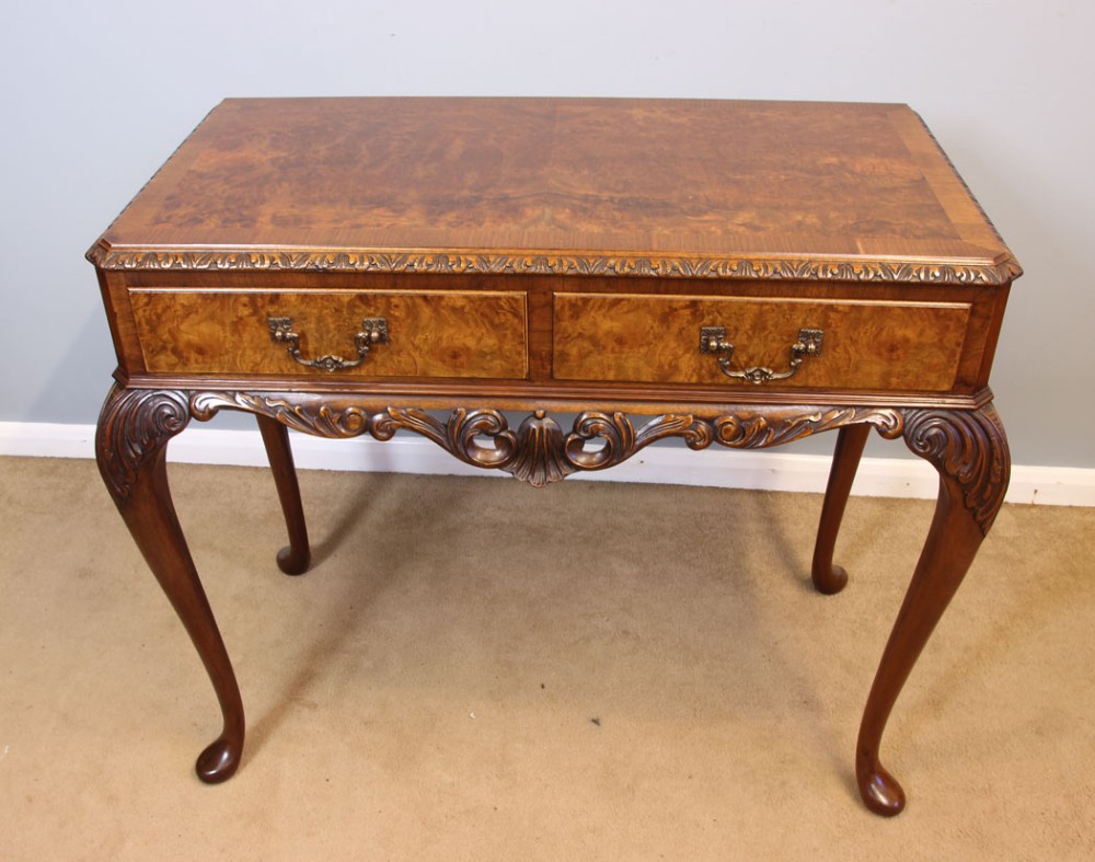 Antique Burr Walnut Side Table. 