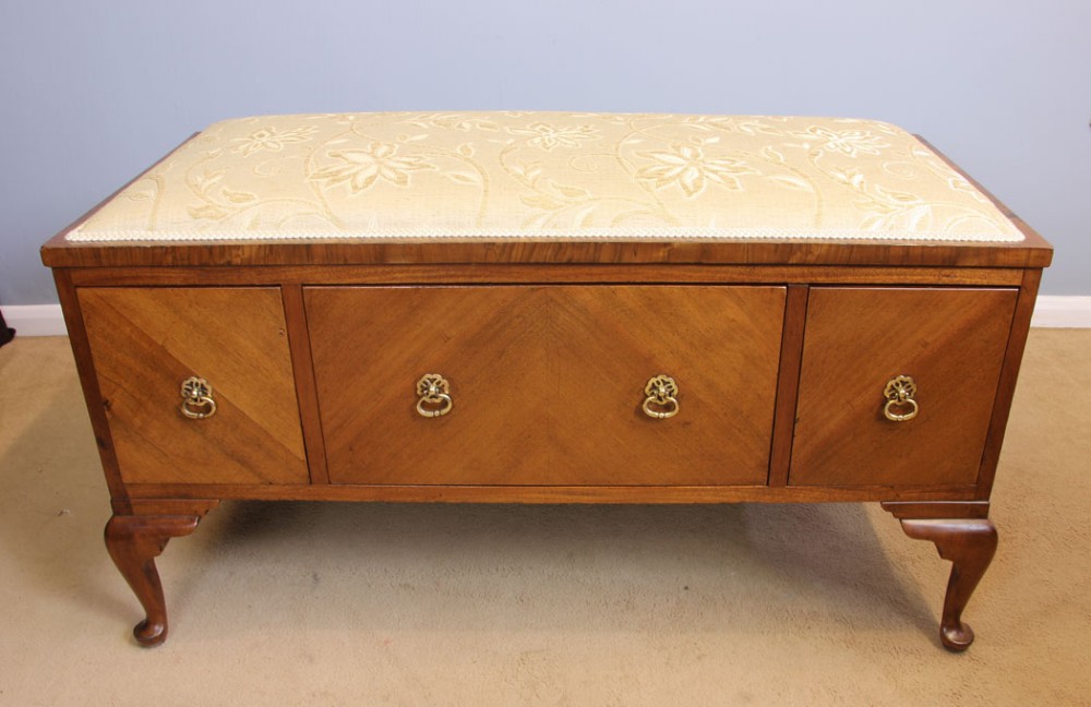 Antique Walnut Ottoman Window Seat. 