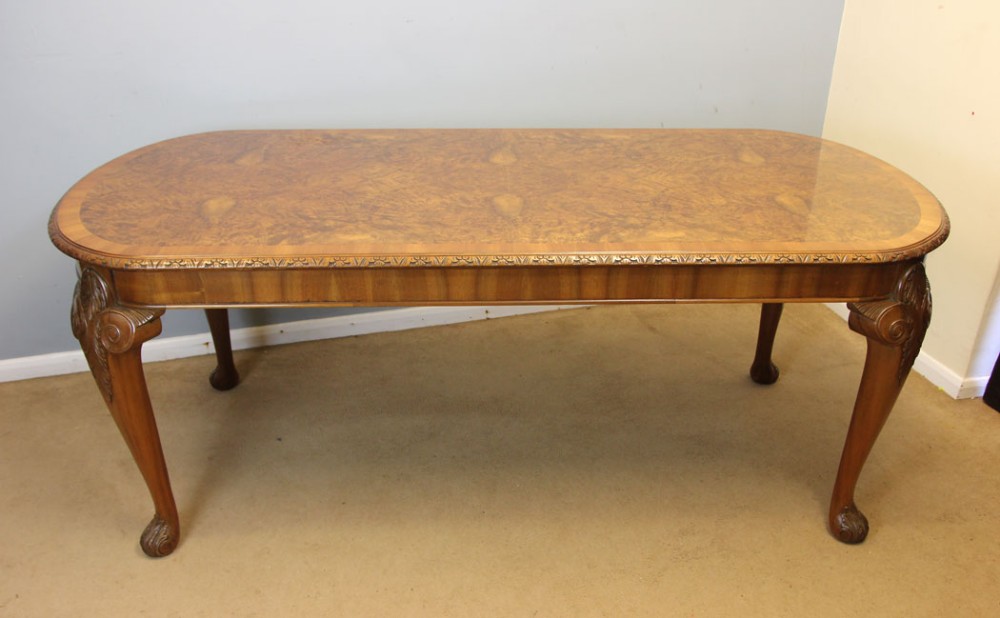 Burr Walnut Antique Dining Table. 