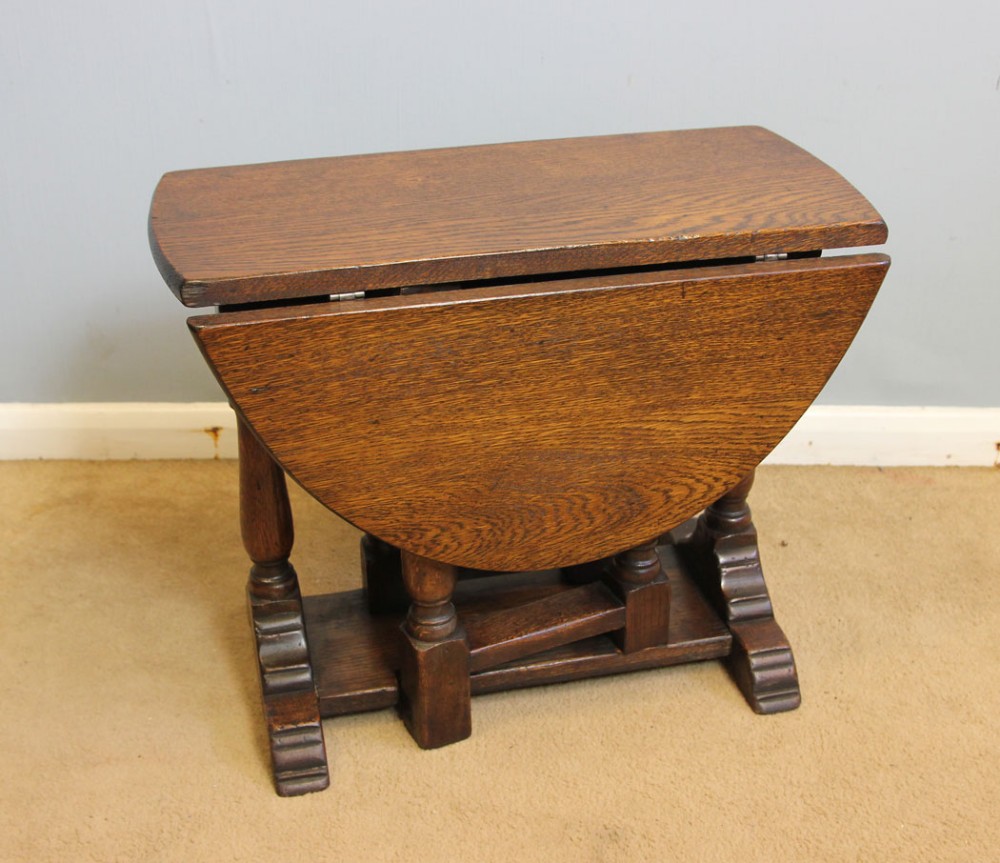 Oak Drop Leaf Occasional  Coffee Table