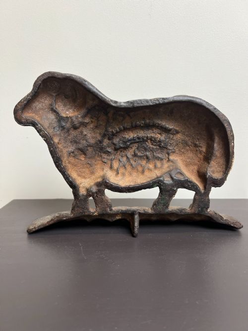 19TH CENTURY CAST IRON DOORSTOP RAM - ADDITIONAL PHOTO 3