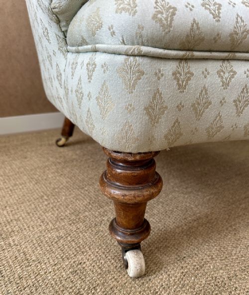 ANTIQUE BUTTON BACK UPHOLSTERED ARMCHAIR - ADDITIONAL PHOTO 3