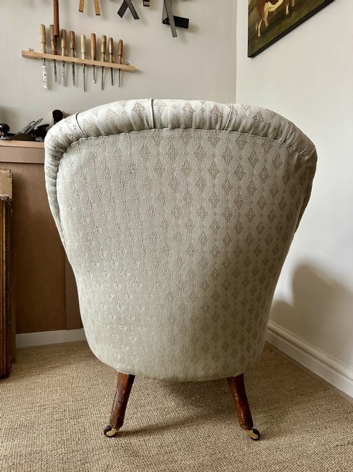 ANTIQUE BUTTON BACK UPHOLSTERED ARMCHAIR - ADDITIONAL PHOTO 5