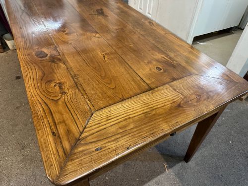 ANTIQUE CHESTNUT DINING TABLE - ADDITIONAL PHOTO 4