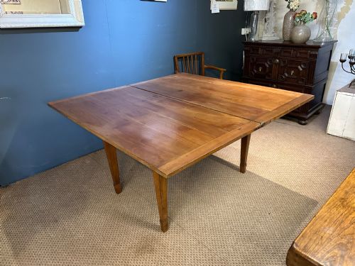 ANTIQUE CHERRY EXTENDING SQUARE TABLE - ADDITIONAL PHOTO 3