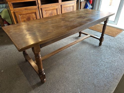 ANTIQUE ELM TURNED LEG DINING TABLE - ADDITIONAL PHOTO 1