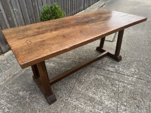 RARE 18TH CENTURY DINING TABLE - ADDITIONAL PHOTO 1