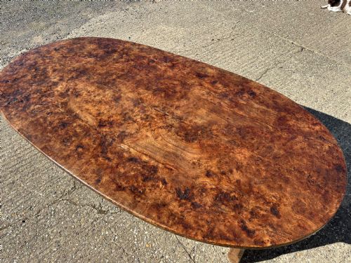 18TH CENTURY BURR ELM AND OAK OVAL TABLE - ADDITIONAL PHOTO 6