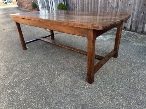EARLY 19TH CENTURY WIDE WALNUT DINING TABLE - ADDITIONAL PHOTO 4
