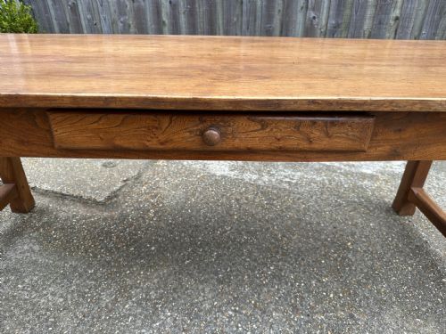 19TH CENTURY ASH END STRETCHER FARMHOUSE TABLE - ADDITIONAL PHOTO 3
