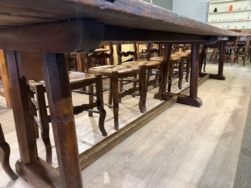 18TH CENTURY OAK DINING TABLE - ADDITIONAL PHOTO 4
