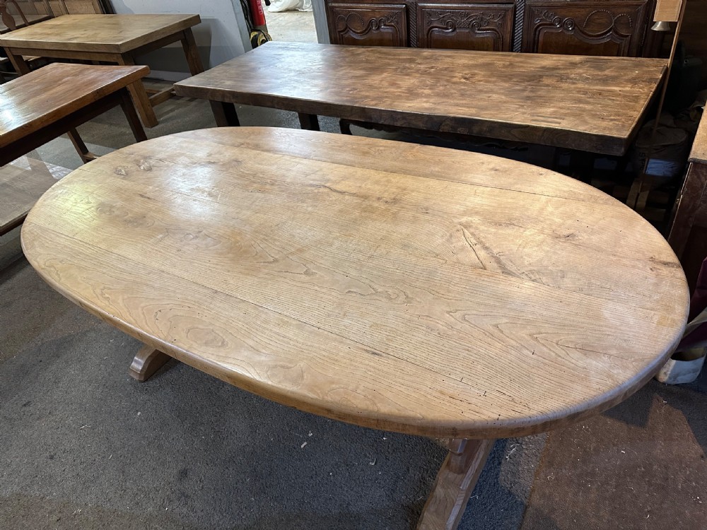 Antique Oval Ash Tretle Table View II