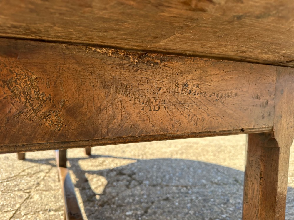 18th Century Burr Elm and Oak Oval Table View II