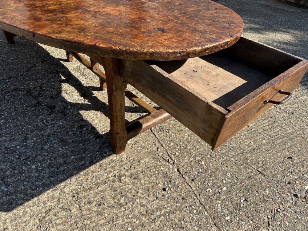 18th Century Burr Elm and Oak Oval Table View IV
