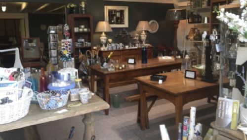 ANTIQUE TABLES LTD. PROFILE PHOTO WHICH LINKS TO DEALER PAGE