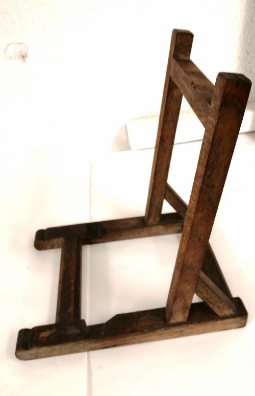ARTS AND CRAFTS CHARGERPICTURE STAND - ADDITIONAL PHOTO 3